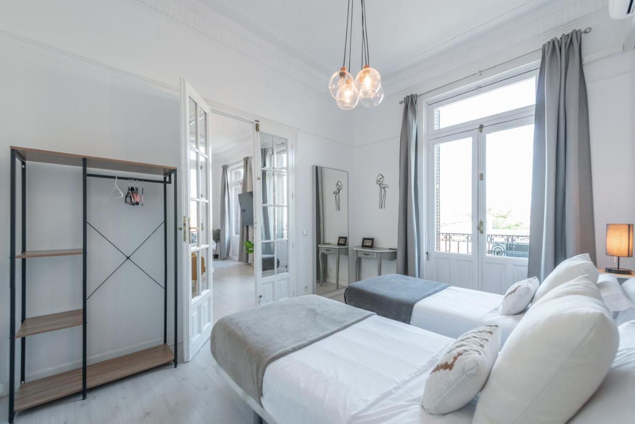 Penthouse Deluxe Granvia, By Monaro Leilighet Madrid Eksteriør bilde
